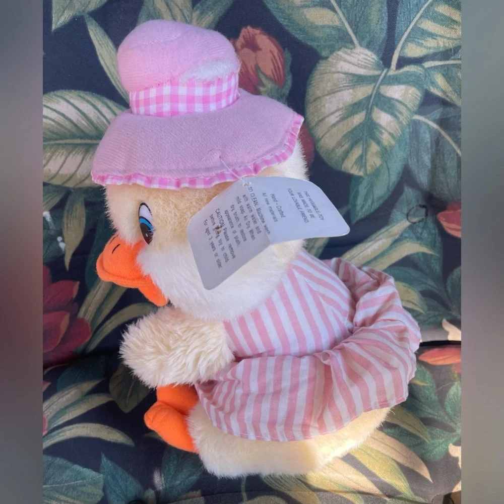 VINTAGE RARE Yellow Duck w/Pink Dress & Hat 11